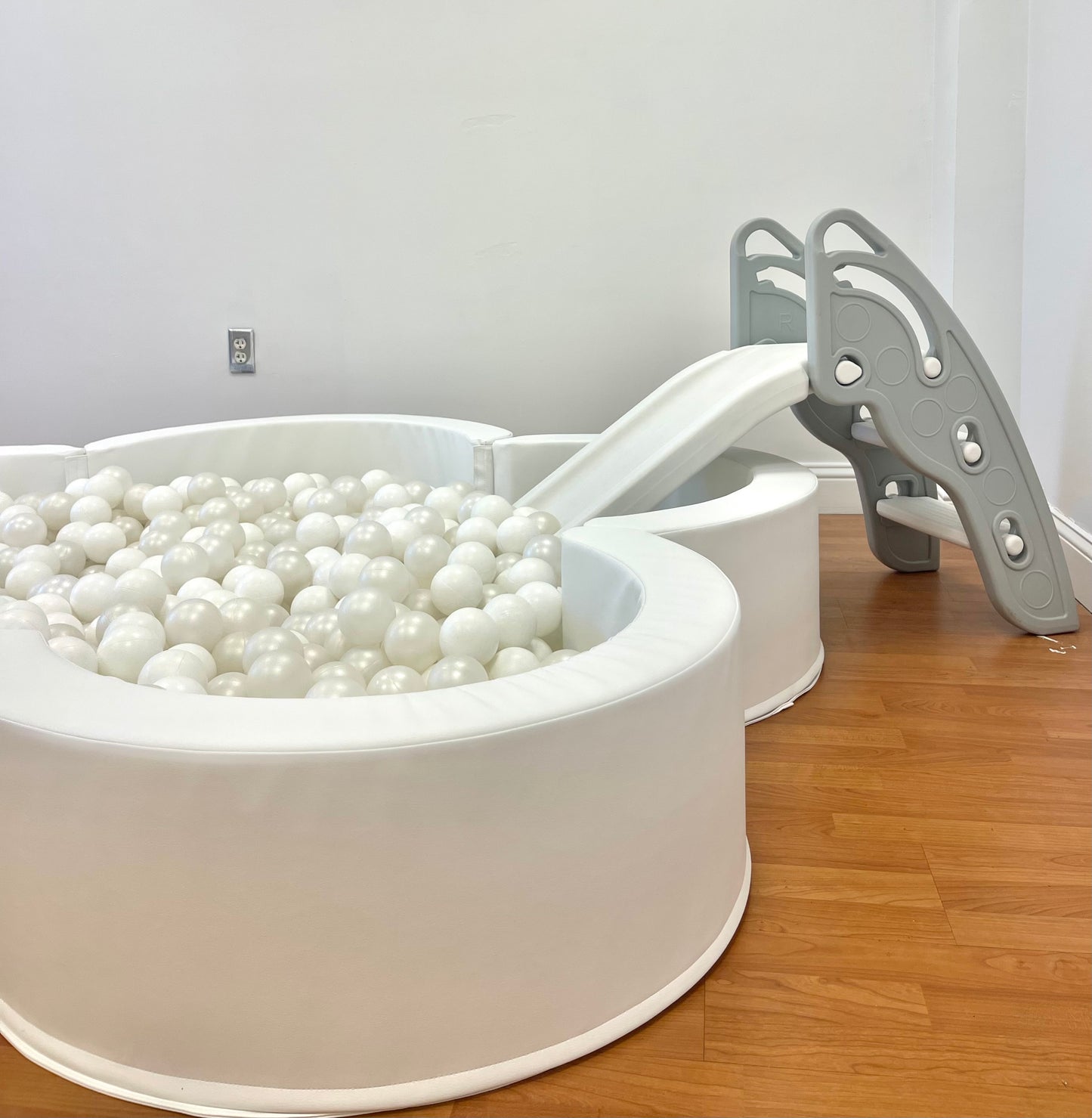 Flower Ball Pit (6x6ft) - NEW SERVICE!