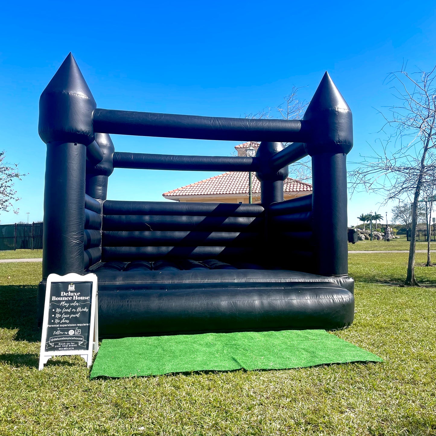 Black Bounce House | 13x13ft | All ages