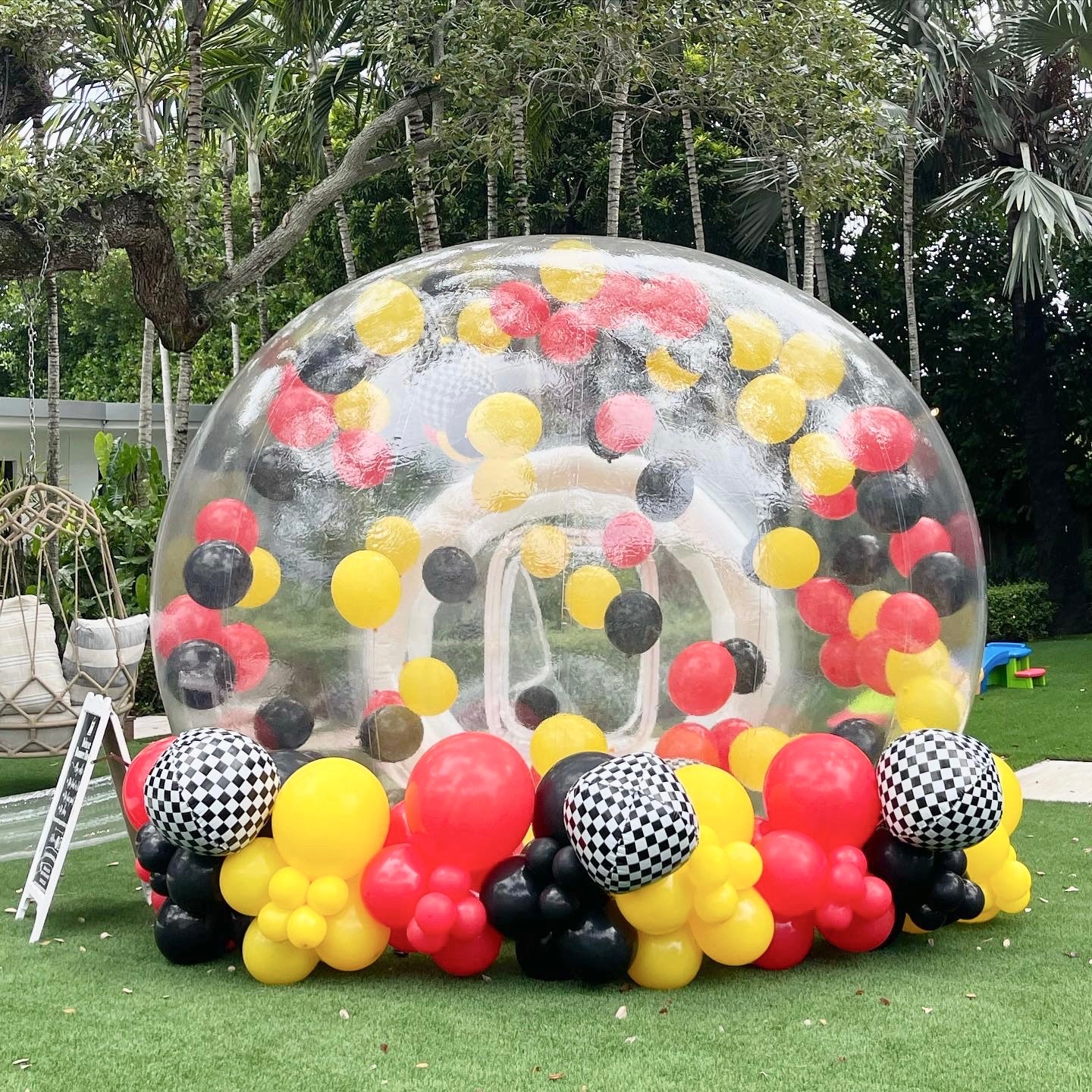 Bubble House | 10x16ft | All ages
