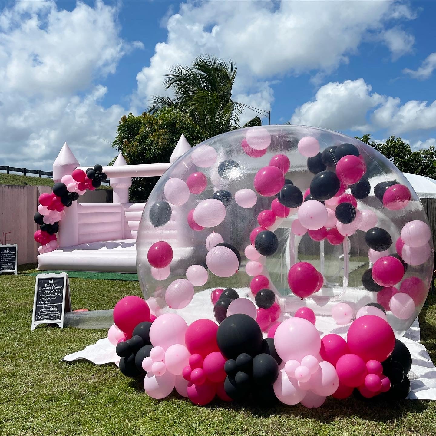 Bubble House | 10x16ft | All ages