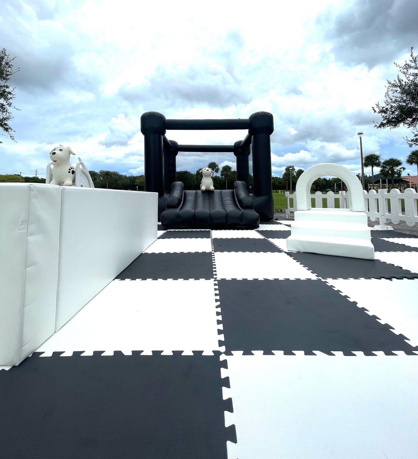 Luxury Soft Play | White & Black | Play area 18x25ft