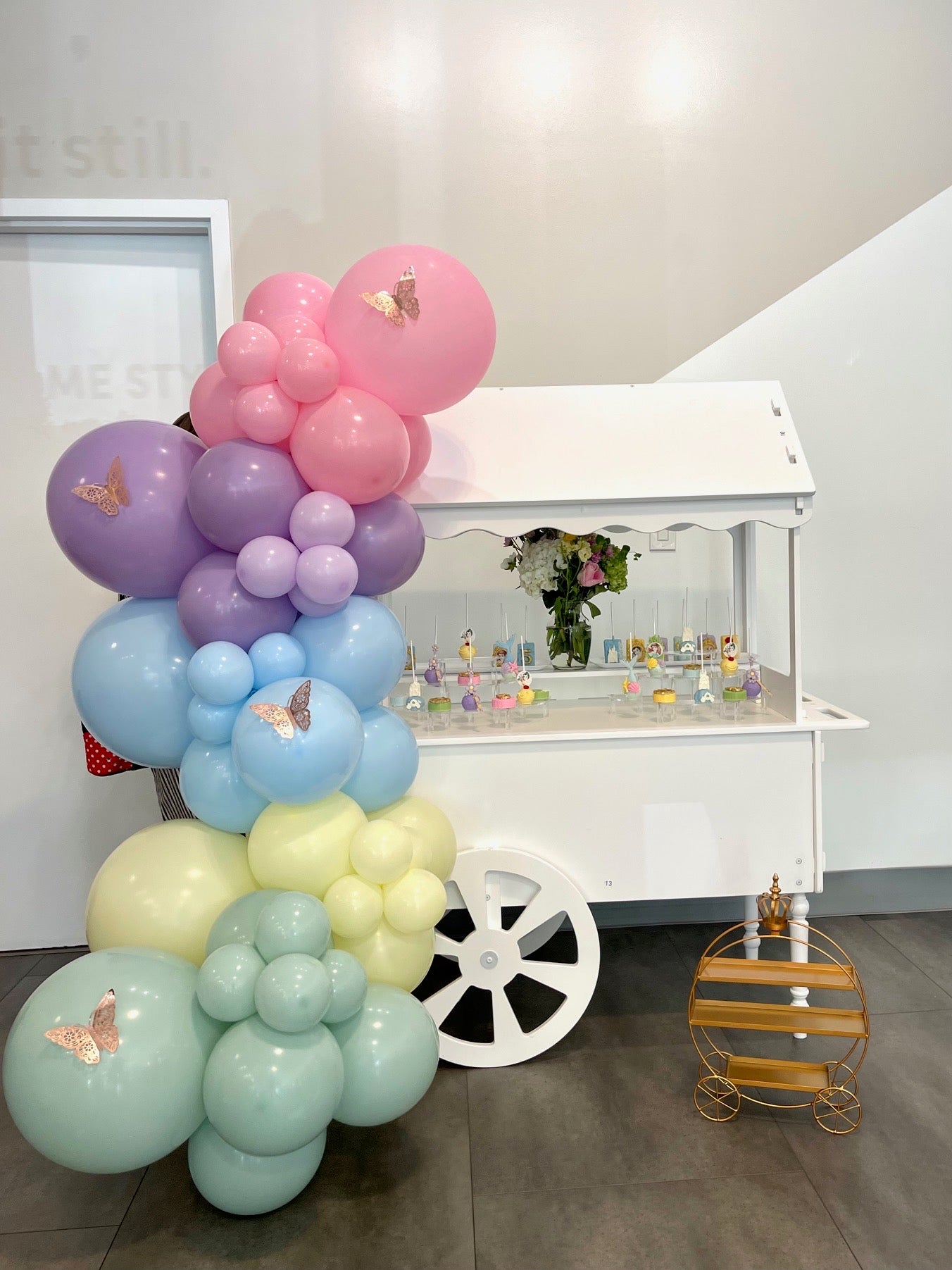 Candy Cart - rental – Deluxe Bounce House