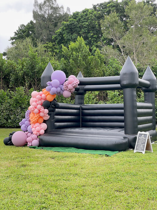 Black Bounce House | 13x13ft | All ages