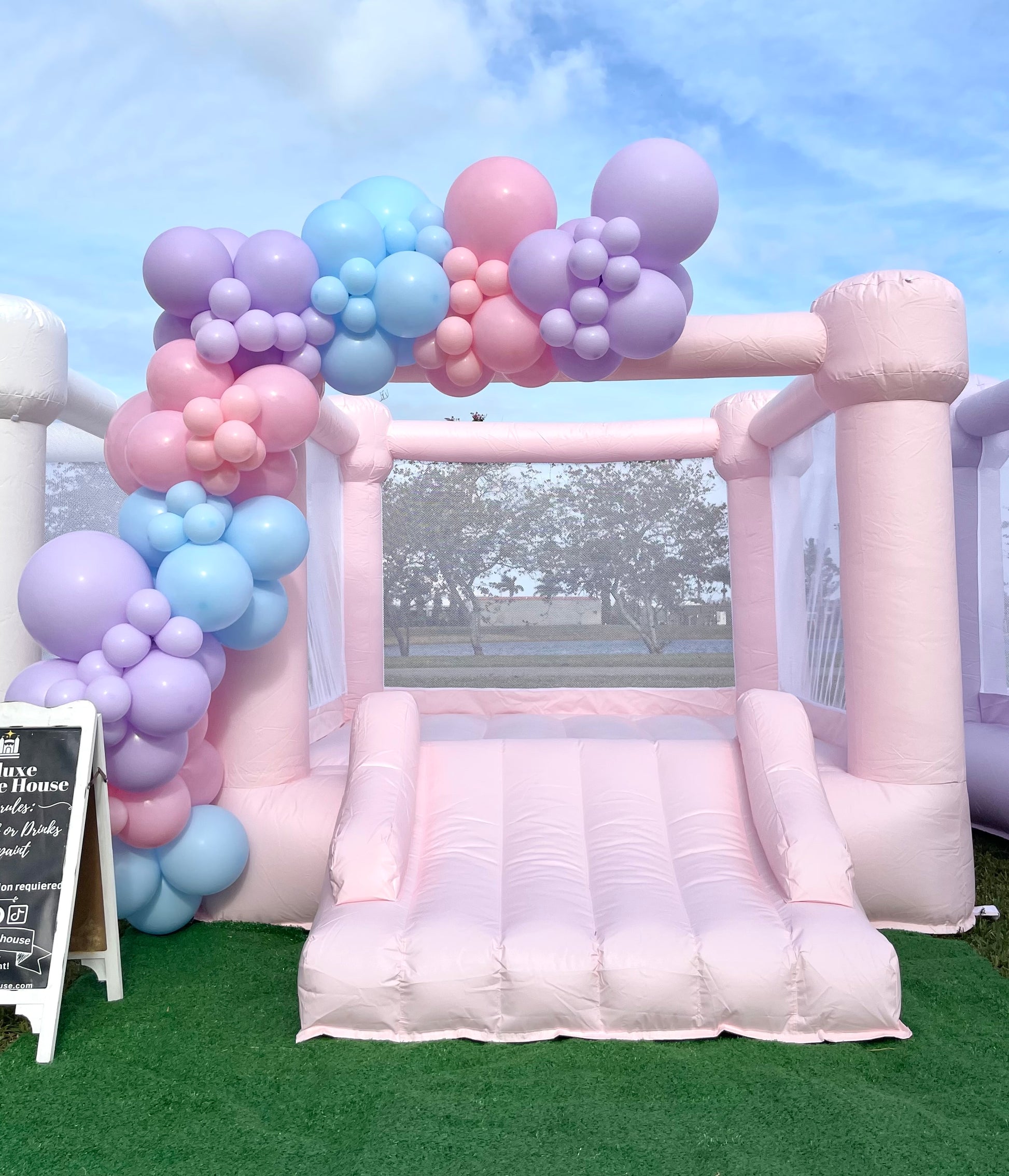 Mini Pink Bounce House | 8x11ft | For kids up to 7 years