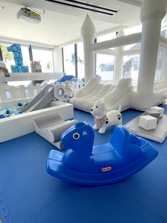 Basic Soft Play White & Blue